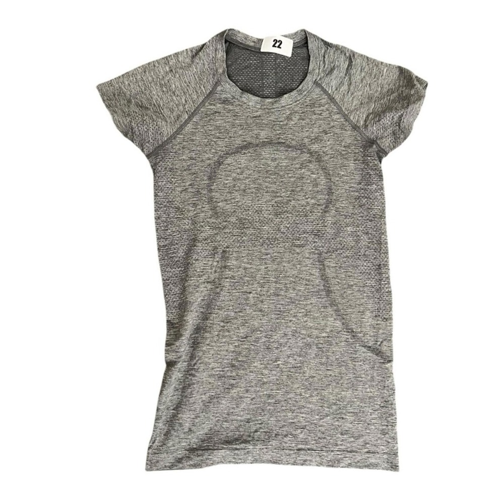 LULULEMON Swiftly Tech Women's Short Sleeve Performance Stretch Shirt 2.0 Size 4